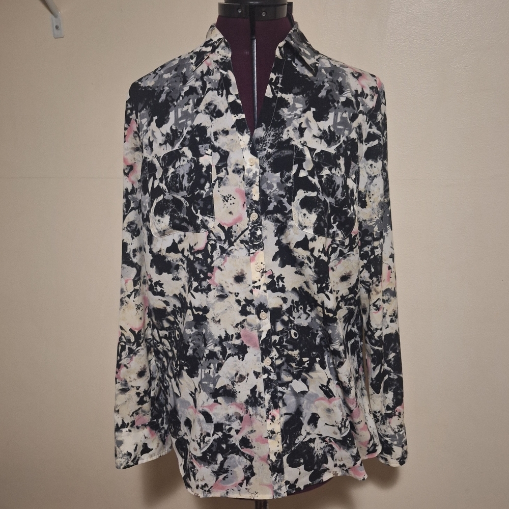 Talbots Black and White Long Sleeve Button Down Shirt! Excellent condition!